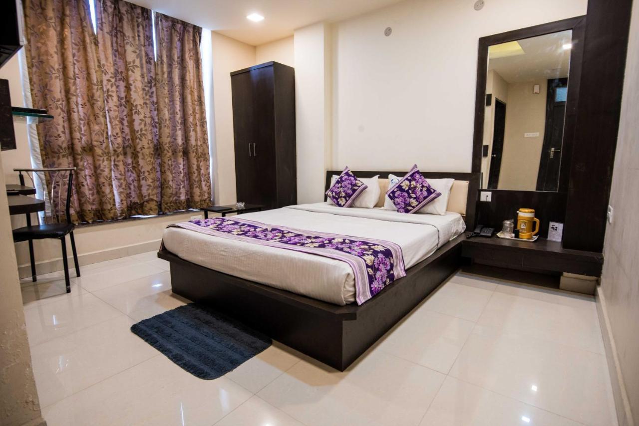 Hotel Mayur Palace Bhopal Bagian luar foto